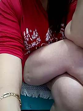 Snapshot of simay1111 chatting on 26, 11, 2025 simay1111 online show from 26, 11, 2025