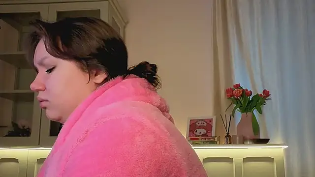 Alisia Mars online show from 9, 3, 2026