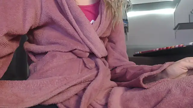LetsGetMessyBBy online show from 20, 3, 2025