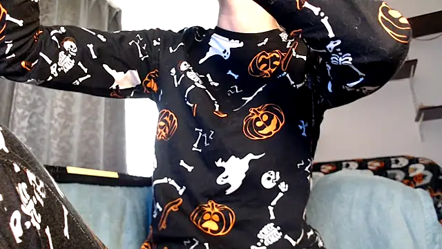 LetsGetMessyBBy online show from 20, 9, 2025