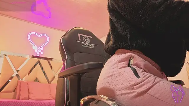 Laylafoxy tay online show from 2, 12, 2025