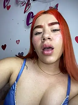 Snapshot of Im_Valen_Cute chatting on 5, 3, 2025 Im Valen Cute online show from 5, 3, 2025