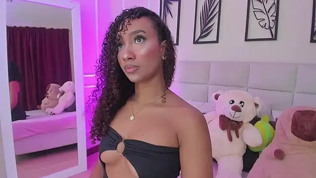 Snapshot of Amber__Sanchez chatting on 3, 3, 2025 Amber  Sanchez online show from 3, 3, 2025