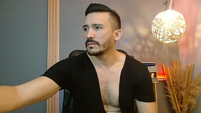 Reiko 85  online show from 31, 3, 2026