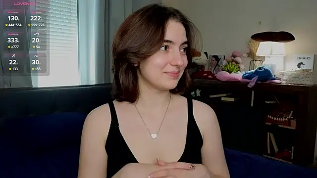 Snapshot of DracosMoon chatting on 1, 7, 2026 DracosMoon online show from 1, 7, 2026