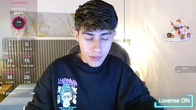 Snapshot of Dyla_n18 chatting on 10, 11, 2025 Dyla n18 online show from 10, 11, 2025