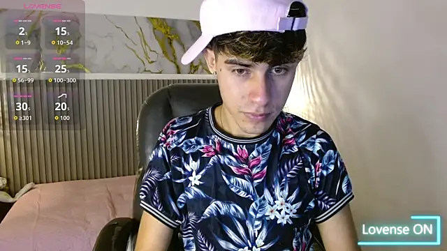 Snapshot of Dyla_n18 chatting on 24, 11, 2025 Dyla n18 online show from 24, 11, 2025