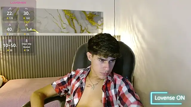 Snapshot of Dyla_n18 chatting on 3, 12, 2025 Dyla n18 online show from 3, 12, 2025