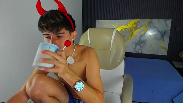 Snapshot of Dyla_n18 chatting on 9, 1, 2026 Dyla n18 online show from 9, 1, 2026