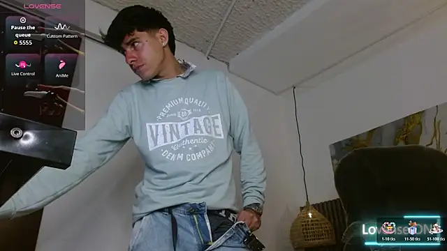 Snapshot of Dyla_n18 chatting on 2, 3, 2026 Dyla n18 online show from 2, 3, 2026