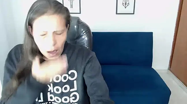 Snapshot of Milf_karlye chatting on 10, 12, 2024 Milf karlye online show from 10, 12, 2024