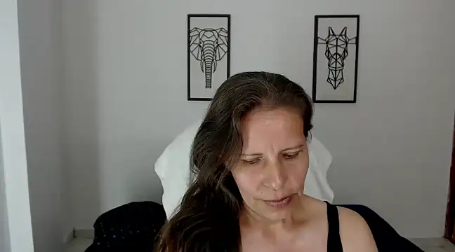 Snapshot of Milf_karlye chatting on 17, 12, 2024 Milf karlye online show from 17, 12, 2024