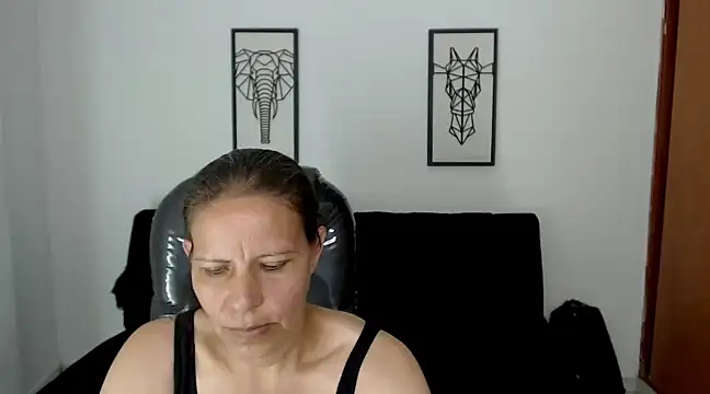 Snapshot of Milf_karlye chatting on 24, 12, 2024 Milf karlye online show from 24, 12, 2024