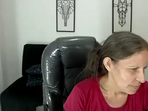 Snapshot of Milf_karlye chatting on 4, 1, 2025 Milf karlye online show from 4, 1, 2025