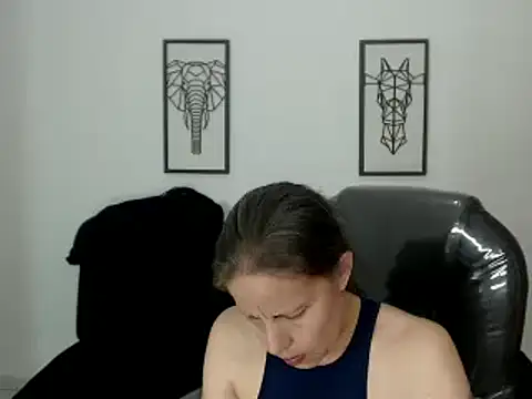 Snapshot of Milf_karlye chatting on 15, 1, 2025 Milf karlye online show from 15, 1, 2025