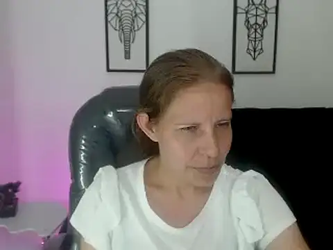 Snapshot of Milf_karlye chatting on 18, 2, 2025 Milf karlye online show from 18, 2, 2025