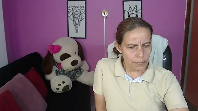 Snapshot of Milf_karlye chatting on 22, 10, 2025 Milf karlye online show from 22, 10, 2025