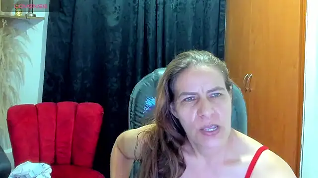 Snapshot of Milf_karlye chatting on 27, 11, 2025 Milf karlye online show from 27, 11, 2025