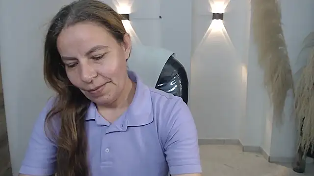 Snapshot of Milf_karlye chatting on 16, 12, 2025 Milf karlye online show from 16, 12, 2025