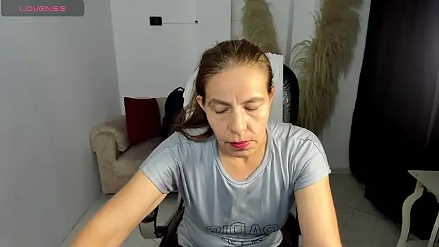 Milf karlye online show from 22, 2, 2026