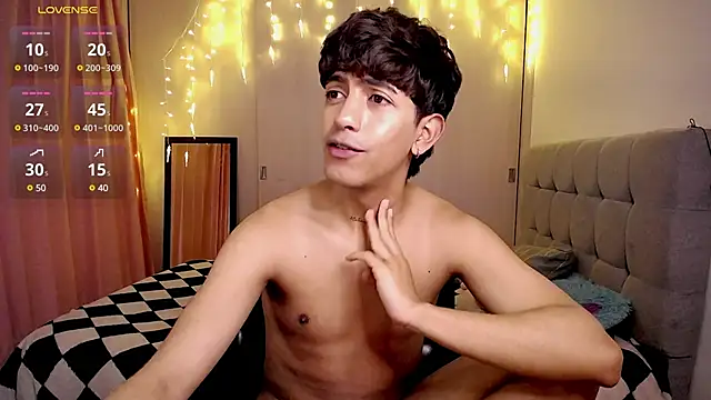 Snapshot of teobowny_ chatting on 11, 12, 2024 teobowny online show from 11, 12, 2024