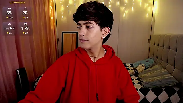 Snapshot of teobowny_ chatting on 17, 12, 2024 teobowny online show from 17, 12, 2024