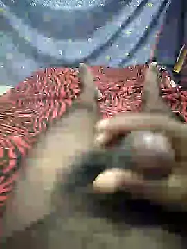 mallucallboy2104 online show from 24, 1, 2025