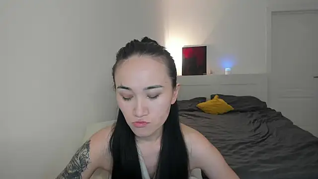 aenie online show from 29, 10, 2025