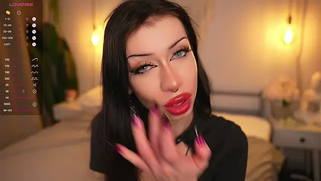 Devilsss toy online show from 9, 11, 2025