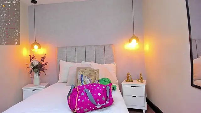 tutu milf online show from 16, 3, 2025