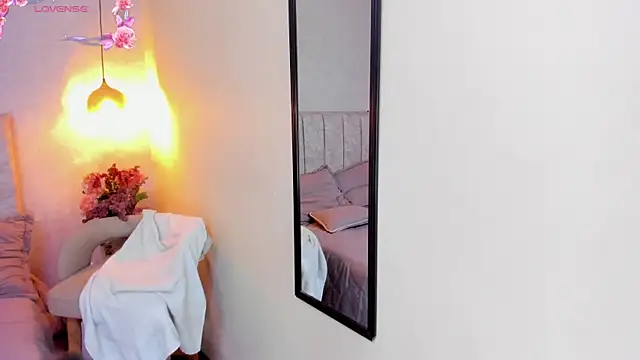 tutu milf online show from 15, 2, 2026