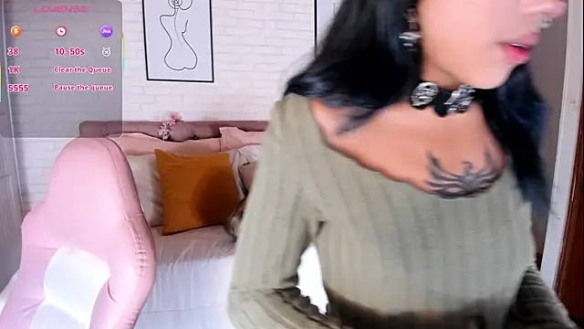 Snapshot of Kitty_Pam chatting on 6, 11, 2025 Kitty Pam online show from 6, 11, 2025