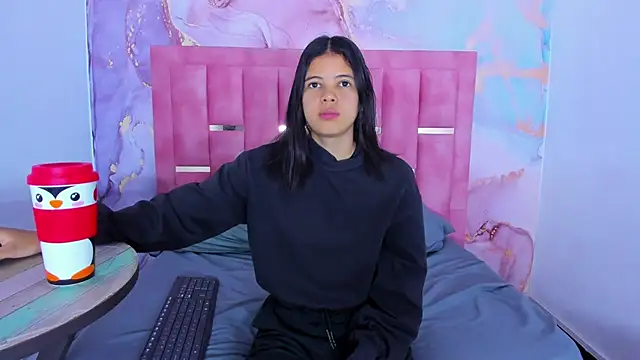 LizzMartin online show from 12, 12, 2024