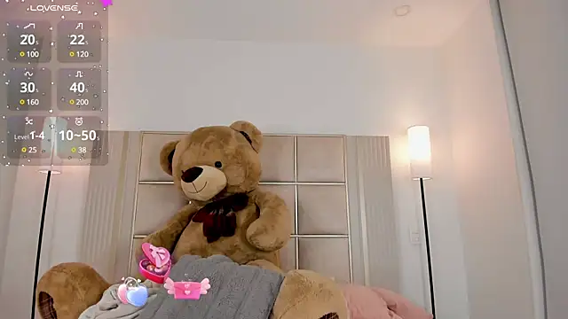 saraamiller  online show from 11, 2, 2025