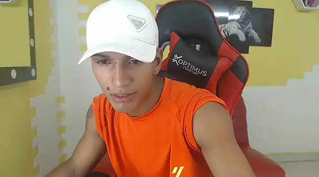 mau elixxx online show from 1, 1, 2025