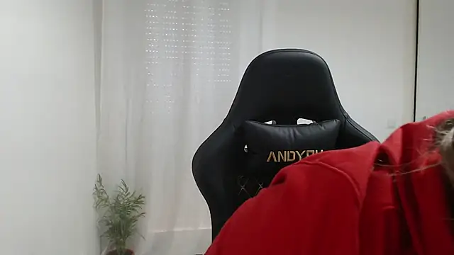 Snapshot of Genesisgems11_ chatting on 24, 2, 2025 Genesisgems11 online show from 24, 2, 2025