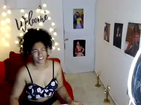 Snapshot of bellacrespalatina chatting on 22, 12, 2024 bellacrespalatina online show from 22, 12, 2024