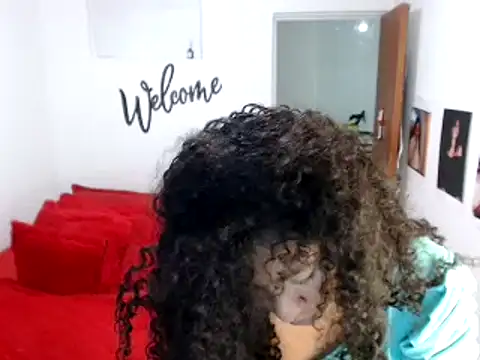 Snapshot of bellacrespalatina chatting on 5, 1, 2025 bellacrespalatina online show from 5, 1, 2025