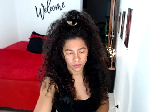 Snapshot of bellacrespalatina chatting on 17, 9, 2025 bellacrespalatina online show from 17, 9, 2025