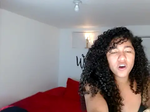 Snapshot of bellacrespalatina chatting on 18, 9, 2025 bellacrespalatina online show from 18, 9, 2025