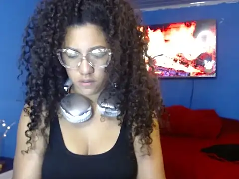 Snapshot of bellacrespalatina chatting on 23, 10, 2025 bellacrespalatina online show from 23, 10, 2025