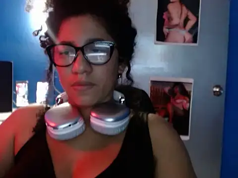 Snapshot of bellacrespalatina chatting on 8, 11, 2025 bellacrespalatina online show from 8, 11, 2025