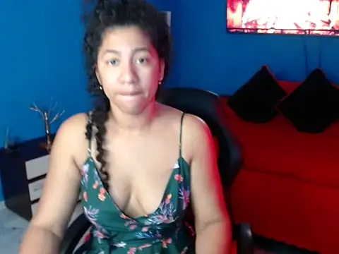 Snapshot of bellacrespalatina chatting on 8, 11, 2025 bellacrespalatina online show from 8, 11, 2025