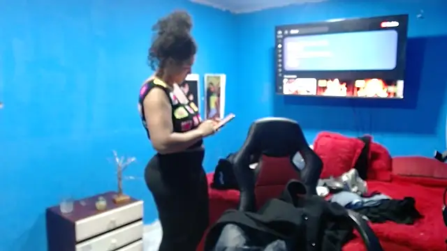 Snapshot of bellacrespalatina chatting on 18, 11, 2025 bellacrespalatina online show from 18, 11, 2025