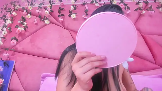 ChloeeTompson  online show from 11, 3, 2025