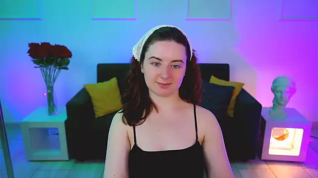 AnnTerry  online show from 11, 11, 2025