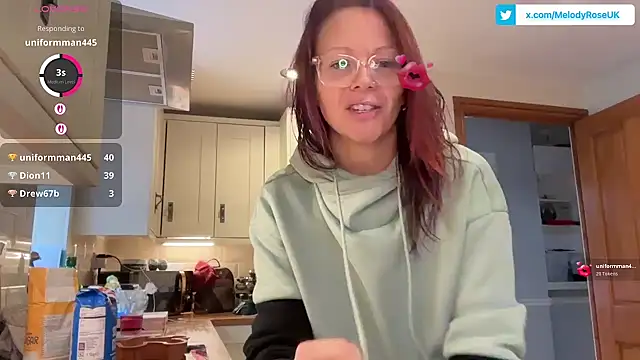 MelodyRoseUk online show from 17, 12, 2025