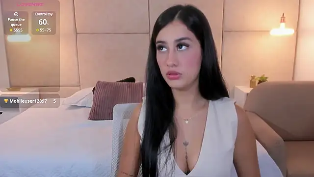 Snapshot of Amiirra_ chatting on 14, 1, 2025 Amiirra  online show from 14, 1, 2025
