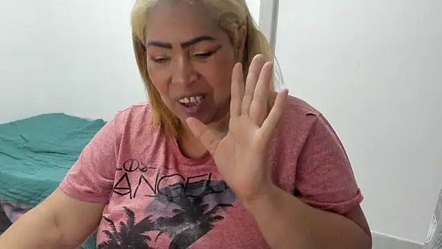 Snapshot of anubys_godes chatting on 18, 1, 2025 anubys godes online show from 18, 1, 2025