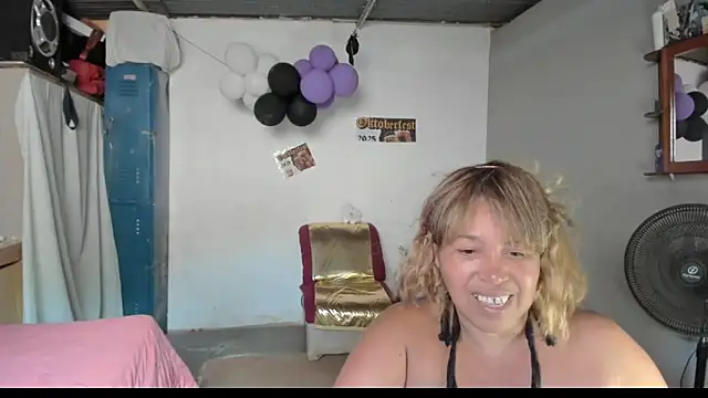 Snapshot of anubys_godes chatting on 28, 9, 2025 anubys godes online show from 28, 9, 2025